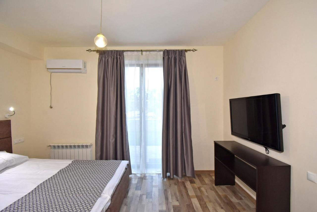 The Nut Guest House Ереван Экстерьер фото